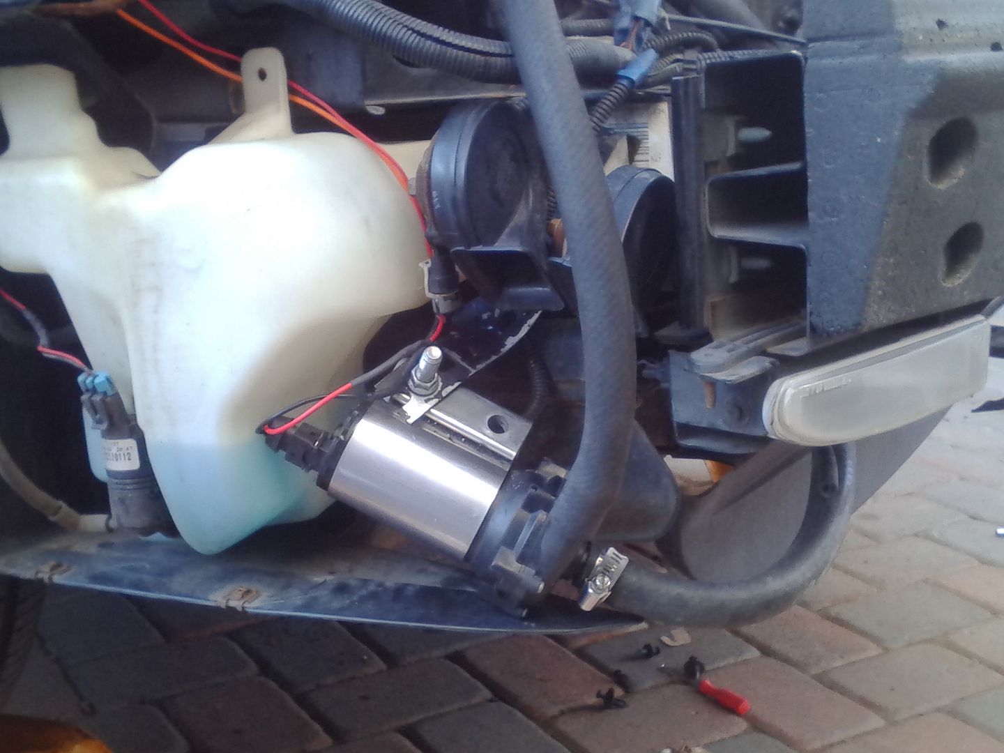 Replacing Washer Fluid Level Sensor